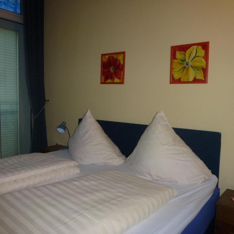 Hotel Adler Dusseldorf Ngoại thất bức ảnh